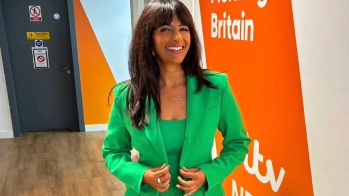Ranvir Singh praises 'extremely flattering' two-piece suit that highlights all the right places