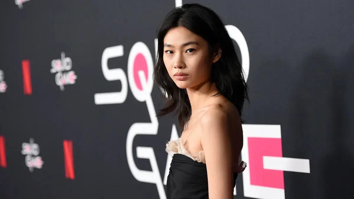 HoYeon Jung’s Last Boyfriend Dated Her For Nearly a Decade—Is She Seeing Anyone Now?