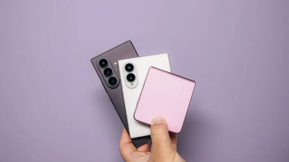 I tried Samsung's new foldables. They have a cool factor the iPhone can't match.